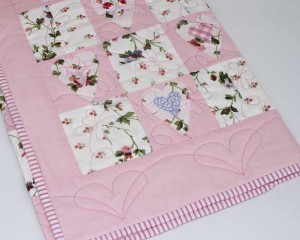 All-My-Love-patchwork-cot-quilt-border-detail-Q000100