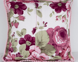 Large-Pretty-Rose-print-cushion-with-border-Large-back-showing-conceled-zip-BC00016