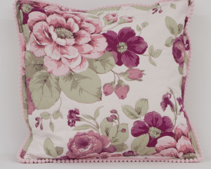 Large-pretty-rose--Large-cushion-front-BC00001