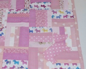 Walkies-Pink-patchwork-blanket-corner-detail-B000106