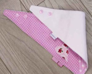 Pink-polka-dot-full-bandana-bib-heart-motif-folded-BB003