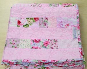 Pretty Butterfly Stripe Patchwork Quilt